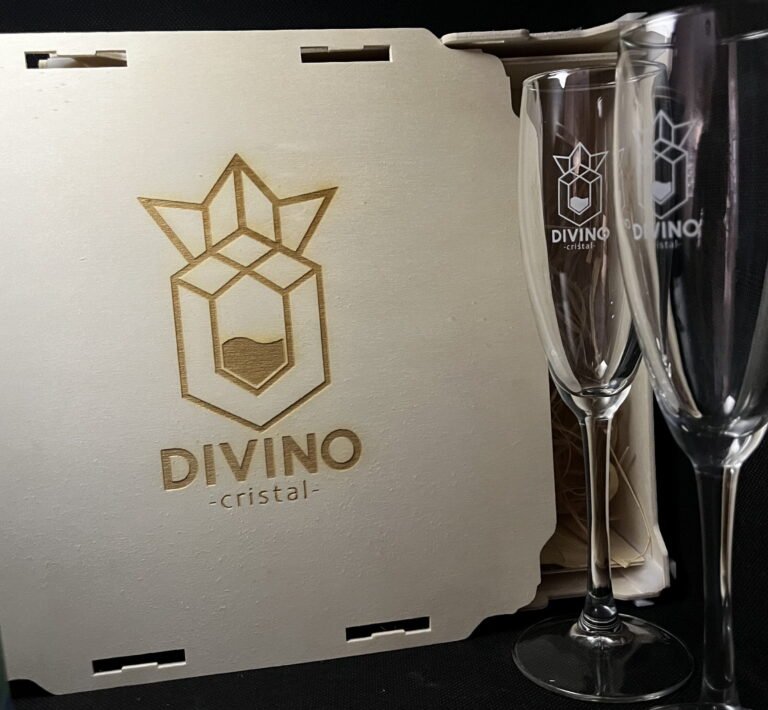 Pack Unión Divina - Dos copas de Cava con serigrafía Personalizada
