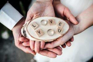 Regalo para los Novios: Un Detalle Especial e Inolvidable 1 regalo para los novios